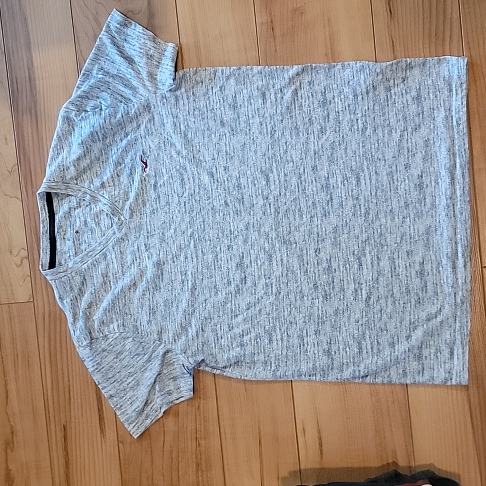 Hollister Men’s Must-Have Crewneck T-Shirt, Light Heather Gray , Small